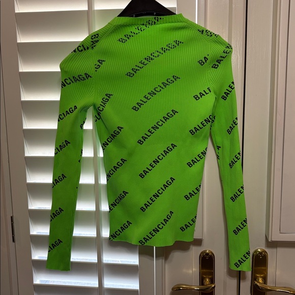 BALENCIAGA Allover Logo Ribbed-Knit Crewneck Pullover in Electric Green - Picture 4 of 6